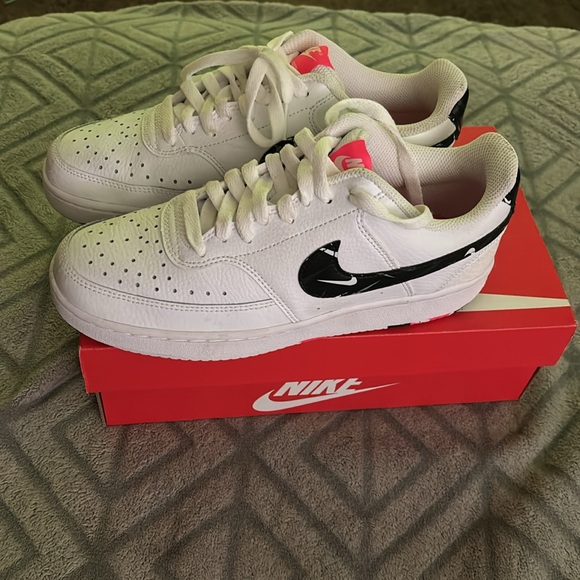 WMNS Nike Court Vision low - Picture 3 of 5